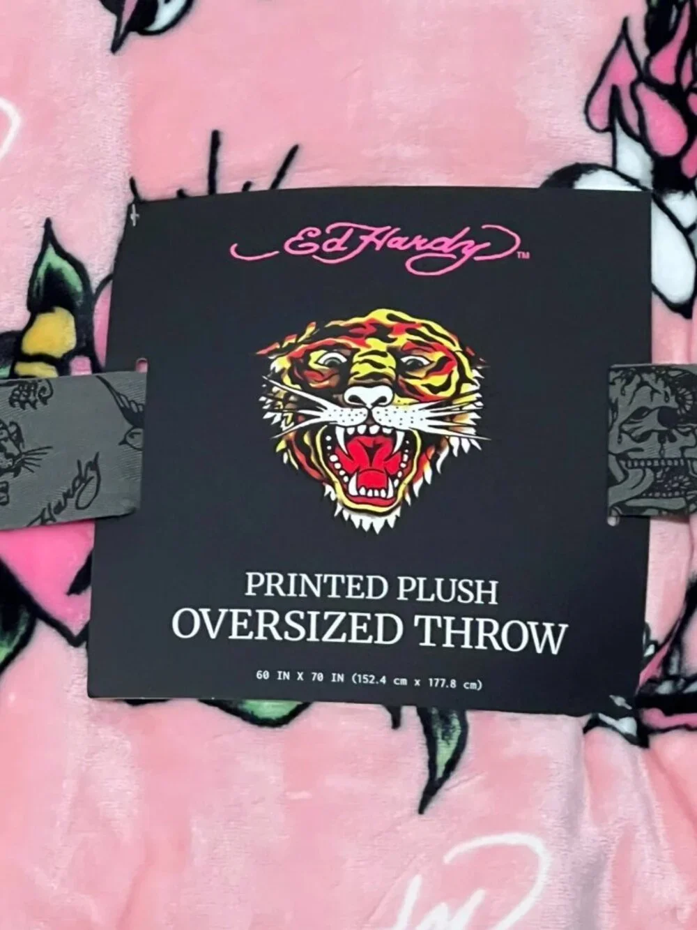 ED HARDY Pink Plush Oversized Throw Blanket 60x70 Skull Roses Floral Tattoo Y2K